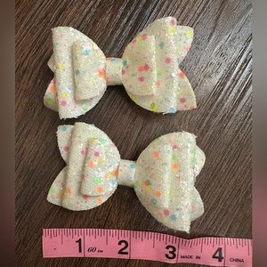 Girls glitter Alligator clip bows and bubble necklace set